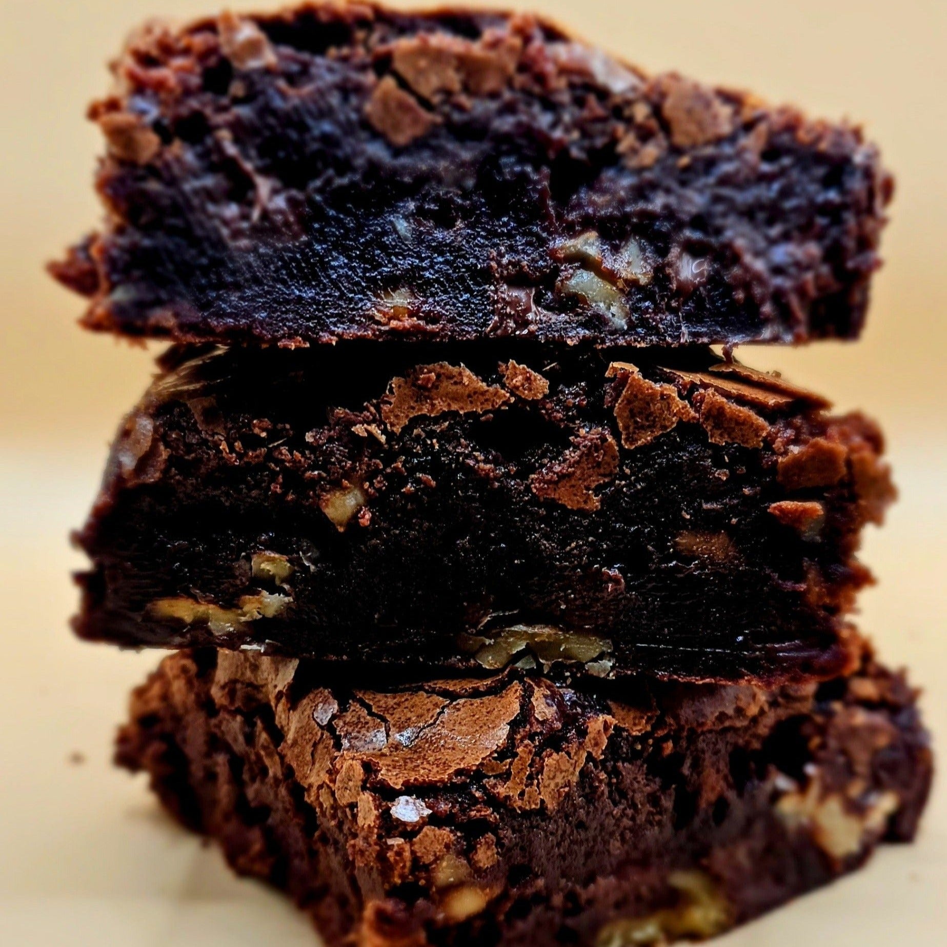 fudgy walnut brownie 